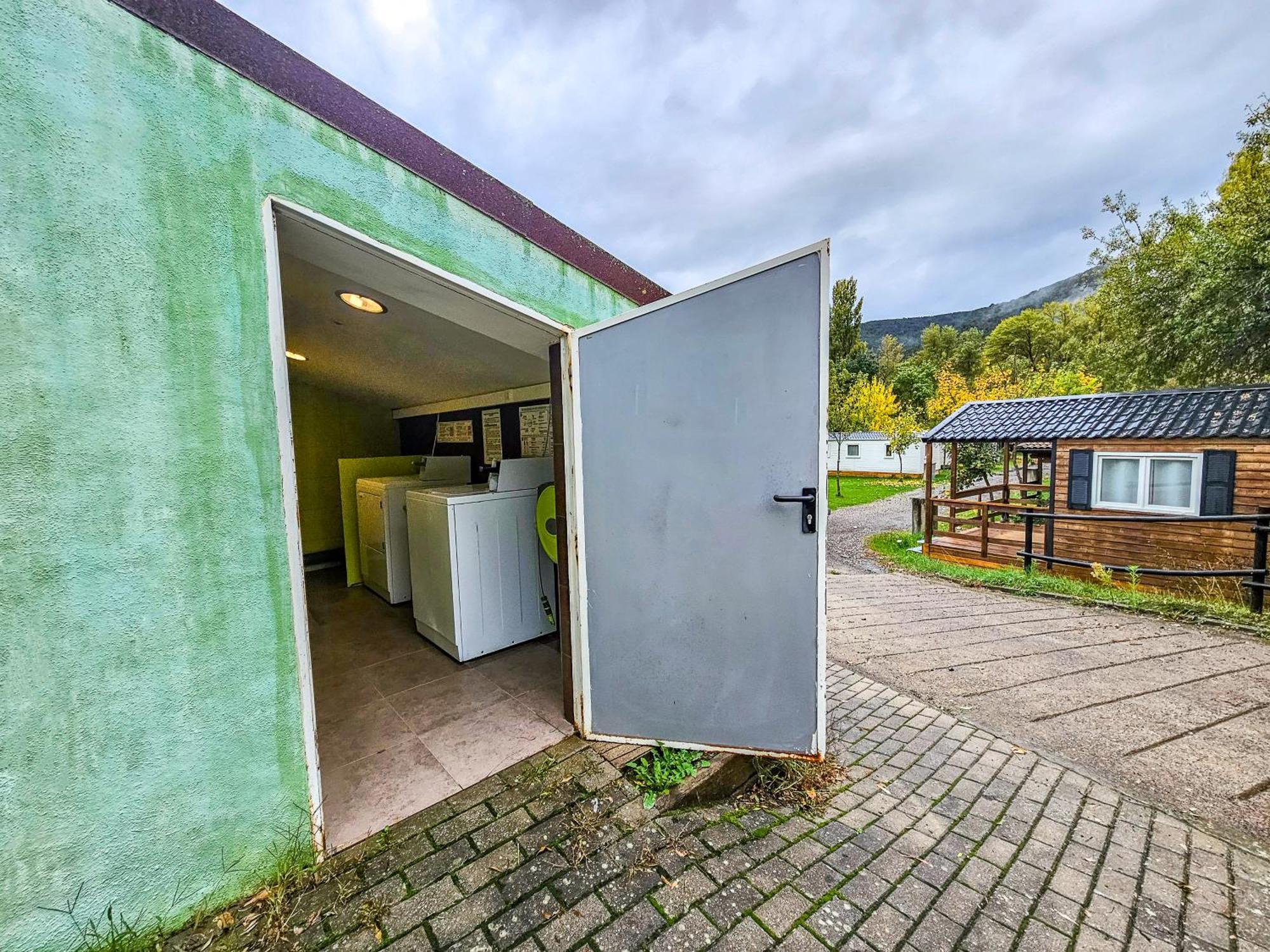 Bungalows Y Cabanas Solopuent Natur กาสเตียโญ เด ฮากา ภายนอก รูปภาพ